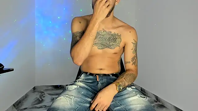 Snapshot of mikee_scooth chatting on 14, 4, 2026 mikee scooth online show from 14, 4, 2026