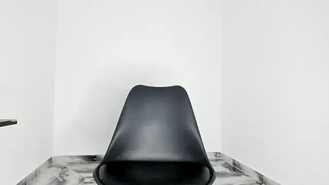 Snapshot of mikee_scooth chatting on 16, 4, 2026 mikee scooth online show from 16, 4, 2026