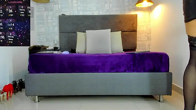 missnatash online show from 2, 11, 2025