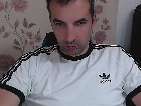Snapshot of Leo_1617 chatting on 17, 7, 2026 Leo 1617 online show from 17, 7, 2026