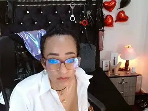 Snapshot of SamaraMartinez chatting on 18, 2, 2025 SamaraMartinez online show from 18, 2, 2025