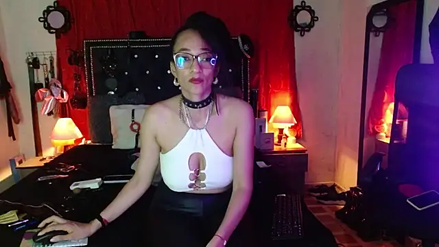 Snapshot of SamaraMartinez chatting on 11, 10, 2025 SamaraMartinez online show from 11, 10, 2025