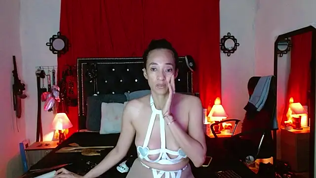 Snapshot of SamaraMartinez chatting on 15, 10, 2025 SamaraMartinez online show from 15, 10, 2025