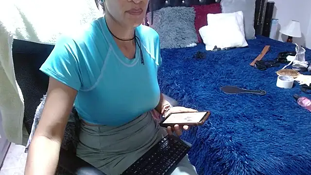 Snapshot of SamaraMartinez chatting on 8, 11, 2025 SamaraMartinez online show from 8, 11, 2025