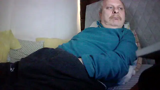 Snapshot of amylrmm1903 chatting on 23, 4, 2026 amylrmm1903 online show from 23, 4, 2026