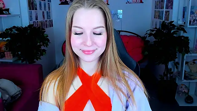 Snapshot of CuteMousee chatting on 24, 12, 2024 CuteMousee online show from 24, 12, 2024
