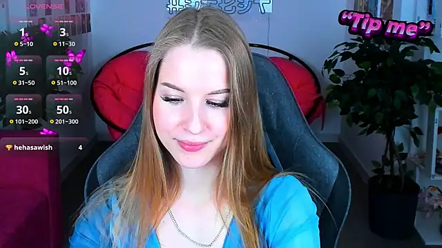 Snapshot of CuteMousee chatting on 29, 12, 2024 CuteMousee online show from 29, 12, 2024