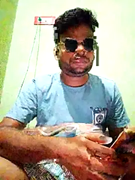 Snapshot of RohanBig chatting on 12, 5, 2026 RohanBig online show from 12, 5, 2026
