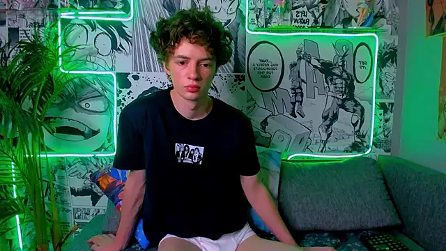 Snapshot of LukeSweet chatting on 23, 3, 2026 LukeSweet online show from 23, 3, 2026