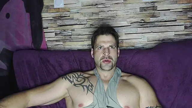 XxBigboybandxX online show from 12, 2, 2025