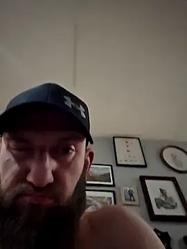 Snapshot of Icebearsticlese chatting on 11, 4, 2026 Icebearsticlese online show from 11, 4, 2026