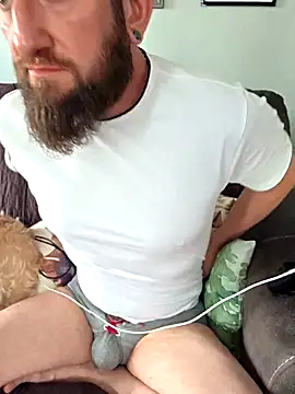 Snapshot of Icebearsticlese chatting on 18, 4, 2026 Icebearsticlese online show from 18, 4, 2026