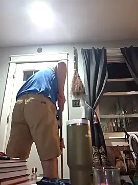 Snapshot of Icebearsticlese chatting on 24, 4, 2026 Icebearsticlese online show from 24, 4, 2026