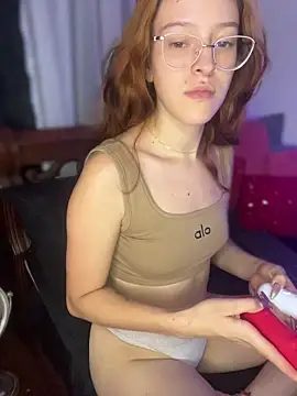 Snapshot of Ginger_Foxy chatting on 22, 4, 2026 Ginger Foxy online show from 22, 4, 2026