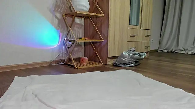 Snapshot of minidivaa_ chatting on 22, 11, 2025 minidivaa online show from 22, 11, 2025