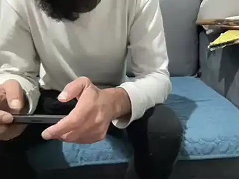 4small4inchlol online show from 23, 2, 2025