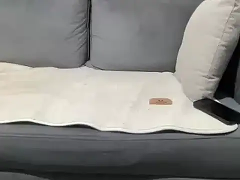 4small4inchlol online show from 18, 3, 2025