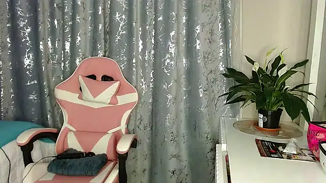 MissBigNipples online show from 15, 7, 2026