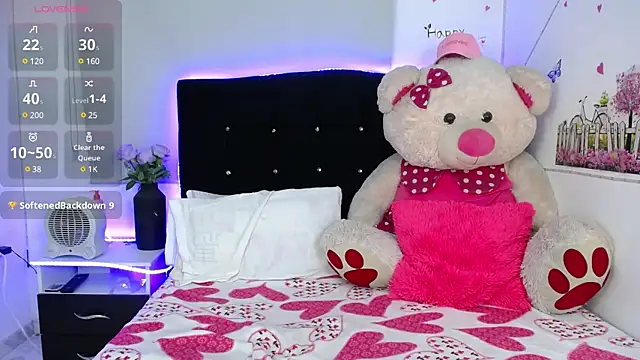 Daiyan Collins online show from 4, 12, 2024