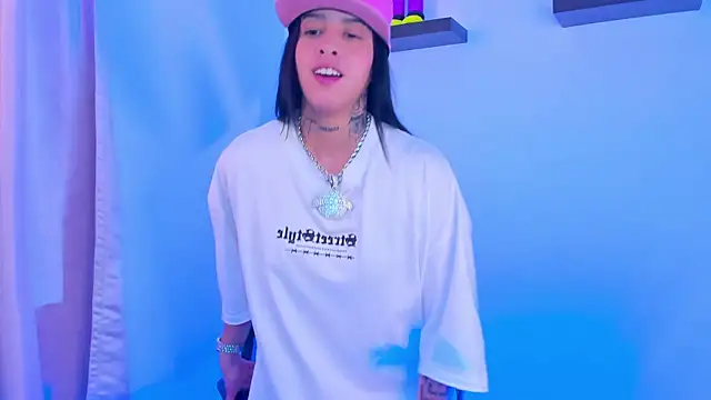 Gangster Girl online show from 4, 1, 2025