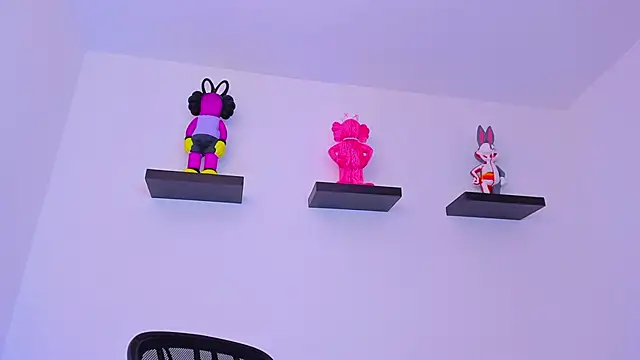 Gangster Girl online show from 10, 3, 2025