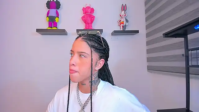 Gangster Girl online show from 1, 10, 2025