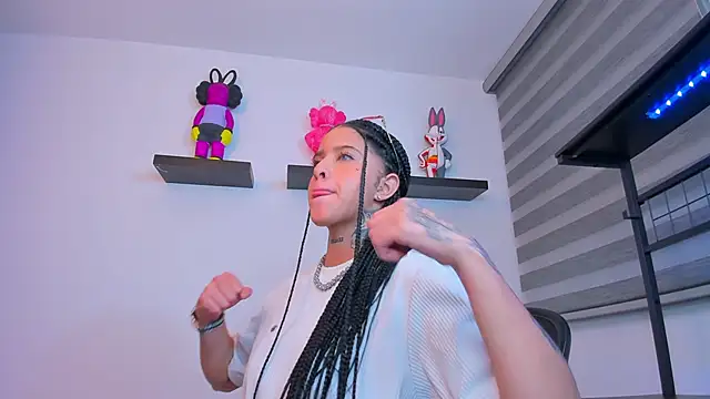 Gangster Girl online show from 2, 10, 2025