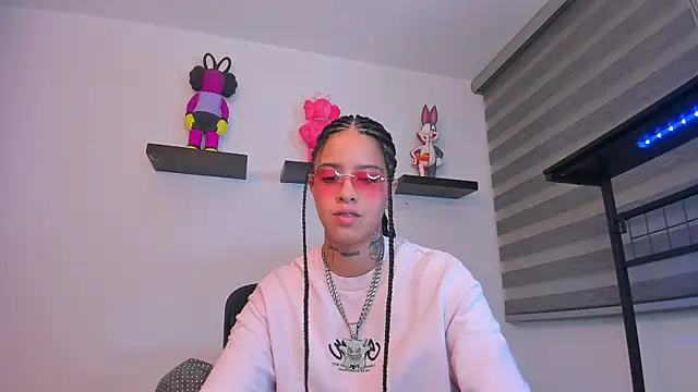 Snapshot of Gangster_Girl chatting on 23, 12, 2025 Gangster Girl online show from 23, 12, 2025