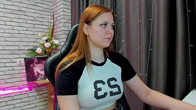 Lasly Fox online show from 3, 2, 2025