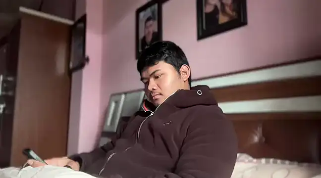 rasbari22 online show from 1, 1, 2025