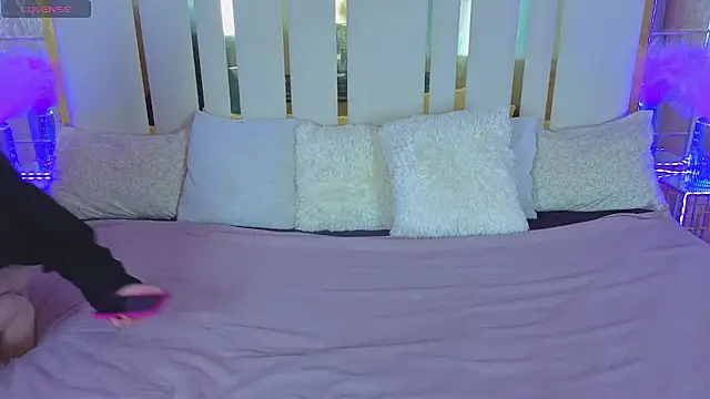 Snapshot of Daisy_Delight chatting on 8, 11, 2025 Daisy Delight online show from 8, 11, 2025