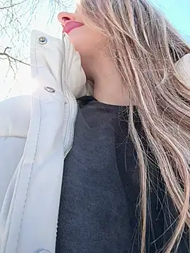 AvaShayy online show from 23, 2, 2025