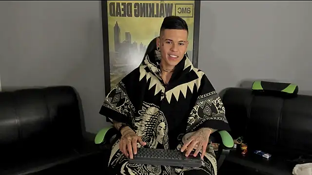 Snapshot of jamesinked_ chatting on 20, 12, 2024 jamesinked  online show from 20, 12, 2024