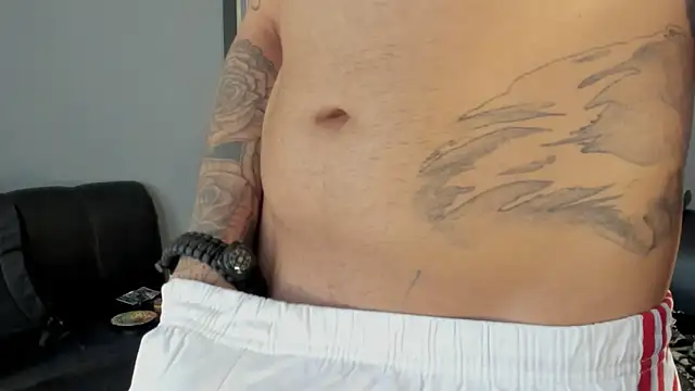 Snapshot of jamesinked_ chatting on 5, 2, 2025 jamesinked  online show from 5, 2, 2025