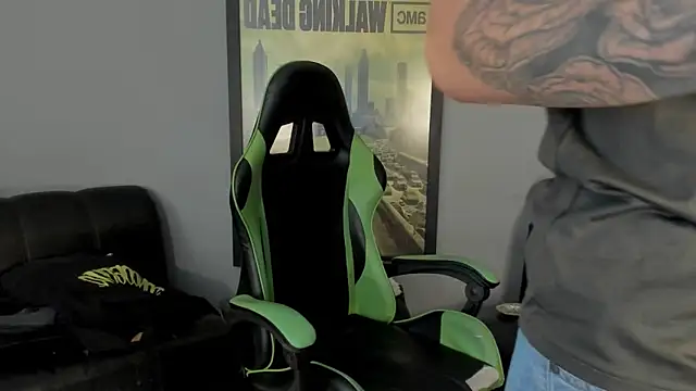 Snapshot of jamesinked_ chatting on 10, 2, 2025 jamesinked  online show from 10, 2, 2025