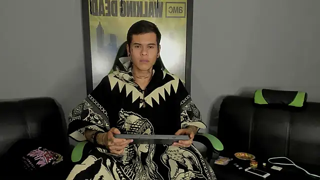 Snapshot of jamesinked_ chatting on 7, 3, 2025 jamesinked  online show from 7, 3, 2025