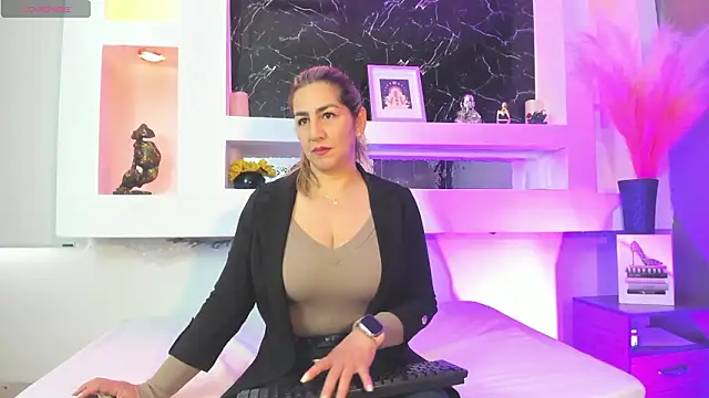 Cinthya mjs online show from 14, 2, 2026