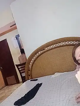 Milfvalesk online show from 8, 3, 2025