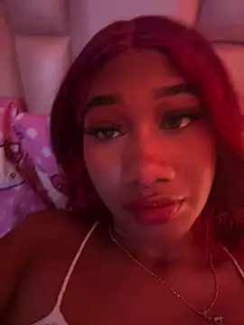 Snapshot of vayoleen chatting on 18, 3, 2026 vayoleen online show from 18, 3, 2026