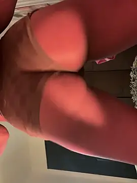 Snapshot of vayoleen chatting on 27, 3, 2026 vayoleen online show from 27, 3, 2026