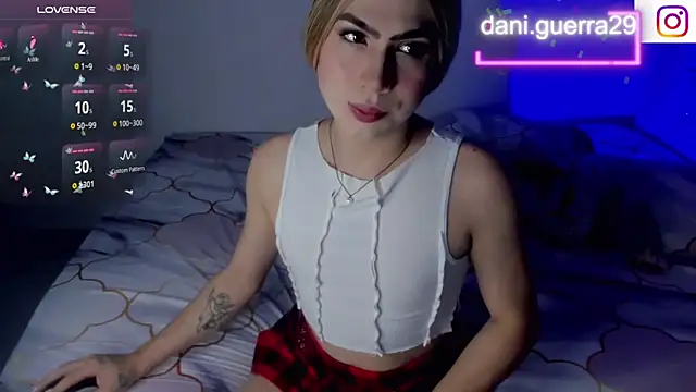 Snapshot of saskya chatting on 8, 11, 2025 saskya online show from 8, 11, 2025