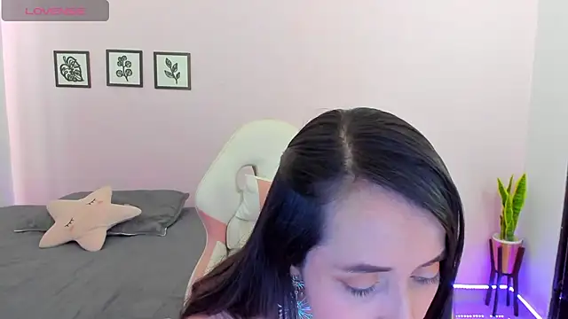 sophie pazz online show from 25, 10, 2025