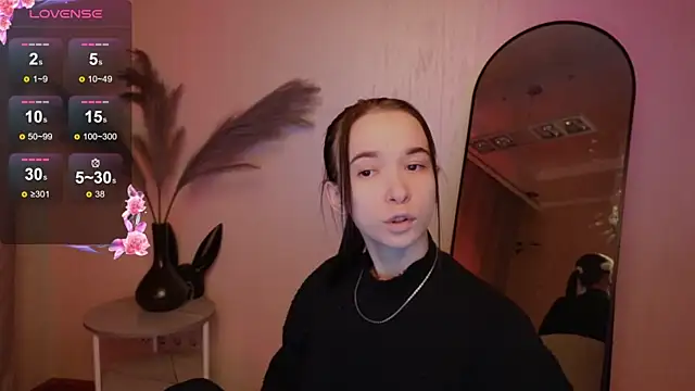 LilithStrangfor online show from 19, 3, 2025