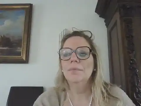 Snapshot of Silkesquirt chatting on 9, 12, 2024 Silkesquirt online show from 9, 12, 2024