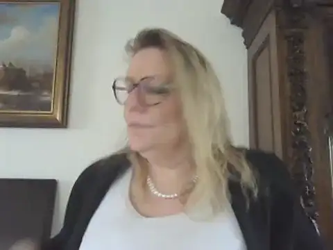 Snapshot of Silkesquirt chatting on 21, 1, 2025 Silkesquirt online show from 21, 1, 2025