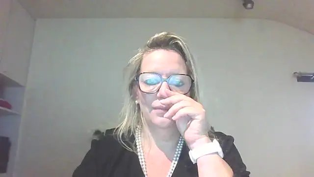 Snapshot of Silkesquirt chatting on 18, 9, 2025 Silkesquirt online show from 18, 9, 2025