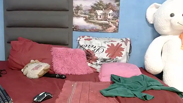 Snapshot of SexyMbalee chatting on 27, 3, 2026 SexyMbalee online show from 27, 3, 2026