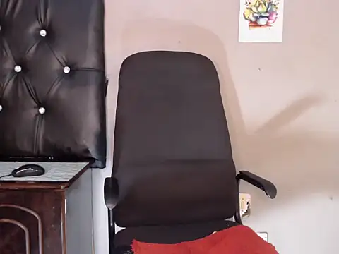 Snapshot of SexyMbalee chatting on 21, 4, 2026 SexyMbalee online show from 21, 4, 2026