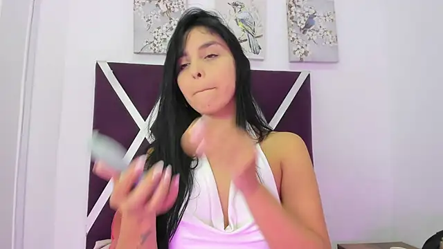  miaquevedo  online show from 12, 11, 2025