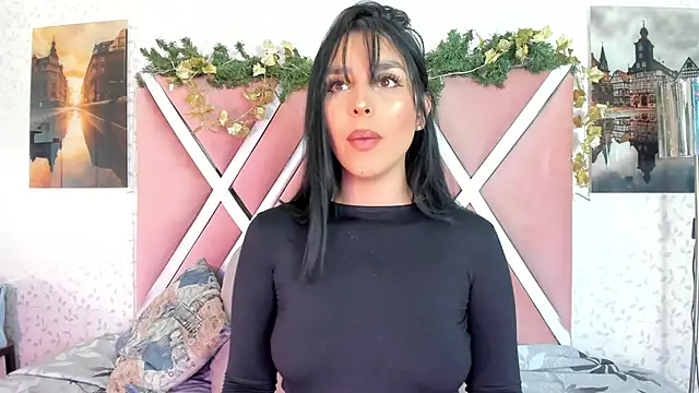  miaquevedo  online show from 14, 12, 2025